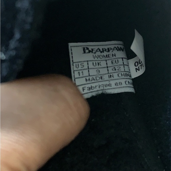 Bearpaw Black Tango Slip-on Women’s Pom Pom Slippers Size 11 - Picture 4 of 4